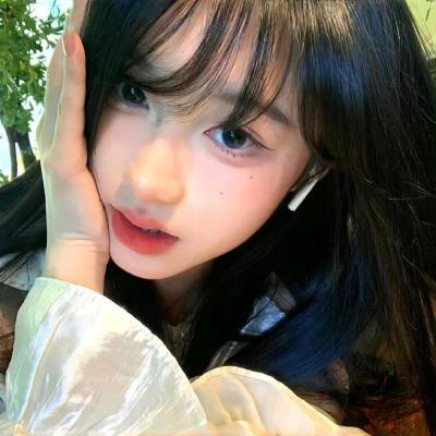 清秀俏佳人